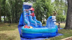 Mantas Ultimate Splash w/Massive Pool